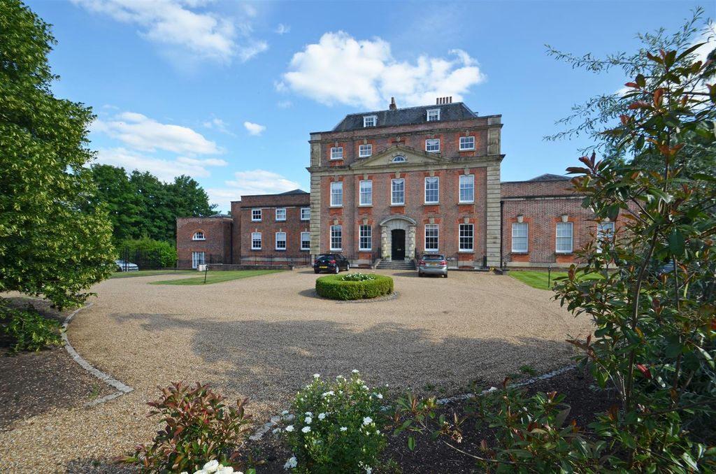 Property photo 1 of 17 Front.Jpg