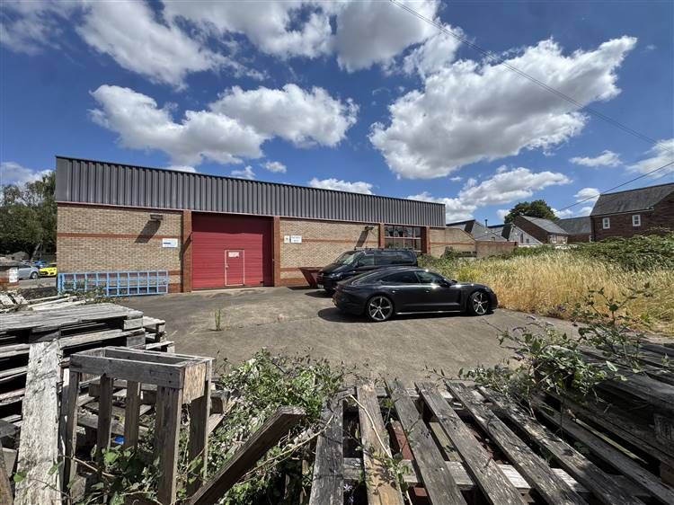 Property photo 1 of 3