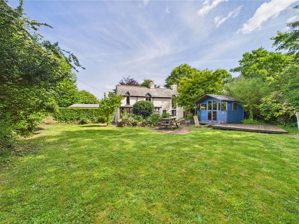 Property photo 2 of 23 Picture No. 03