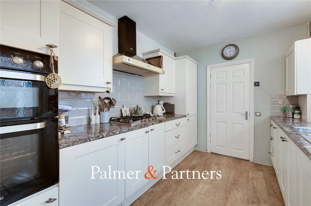 Property photo 3 of 26 Picture No. 05