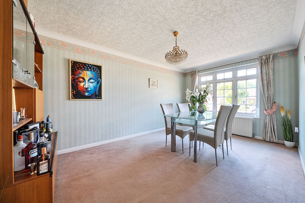 Property photo 3 of 25 Dining Room