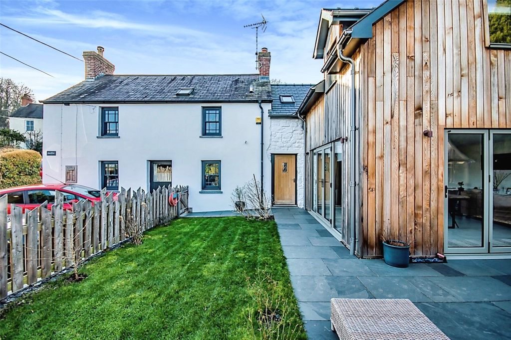 Property photo 1 of 16 Picture No. 05