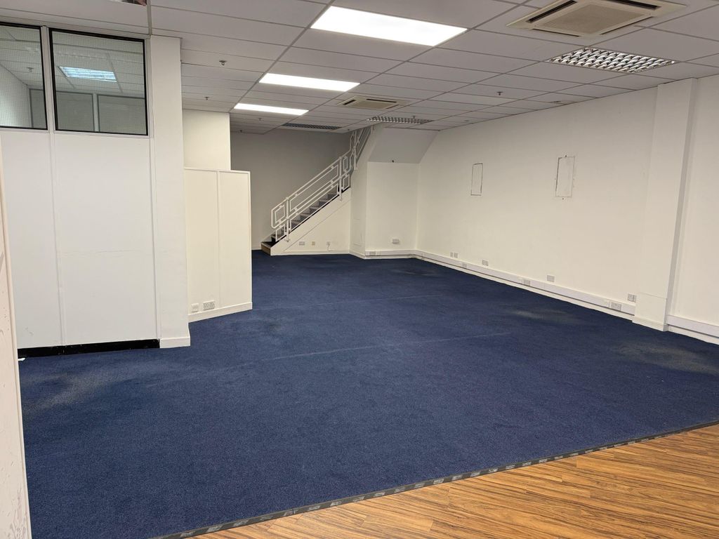 Property photo 3 of 4