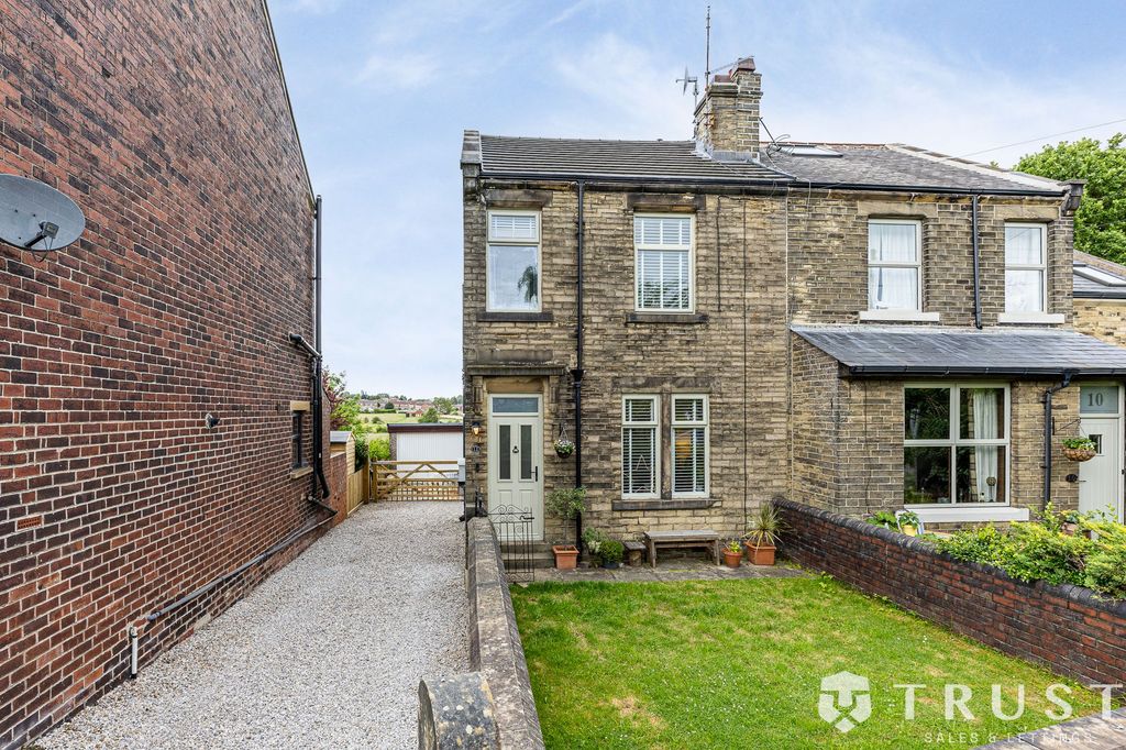 Property photo 1 of 61