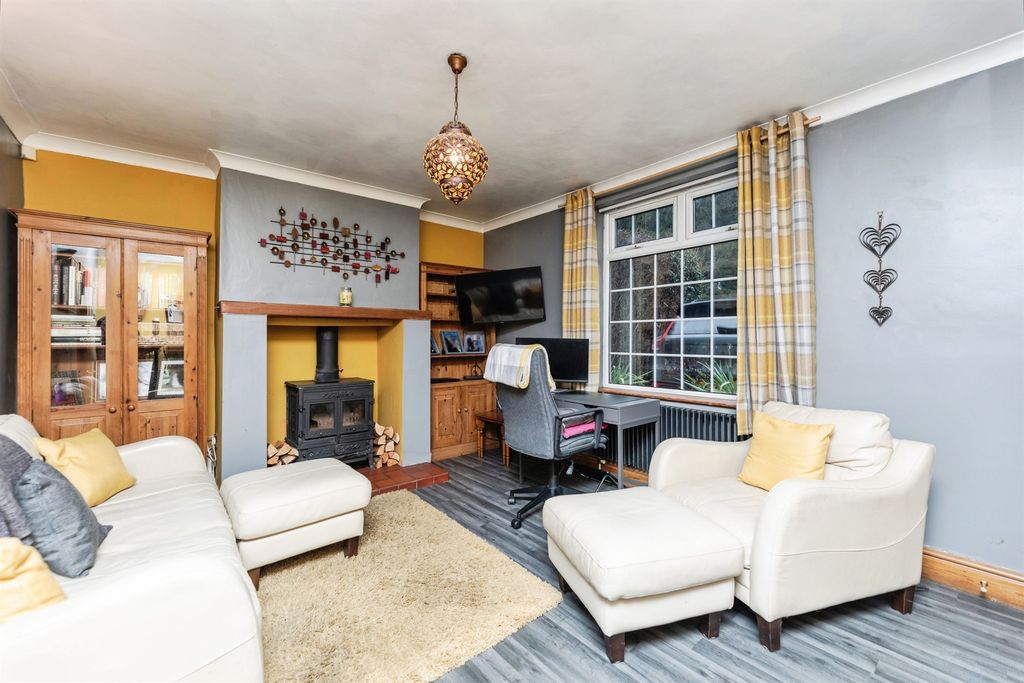 Property photo 3 of 14