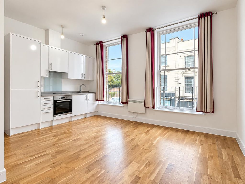 Property photo 1 of 6 1