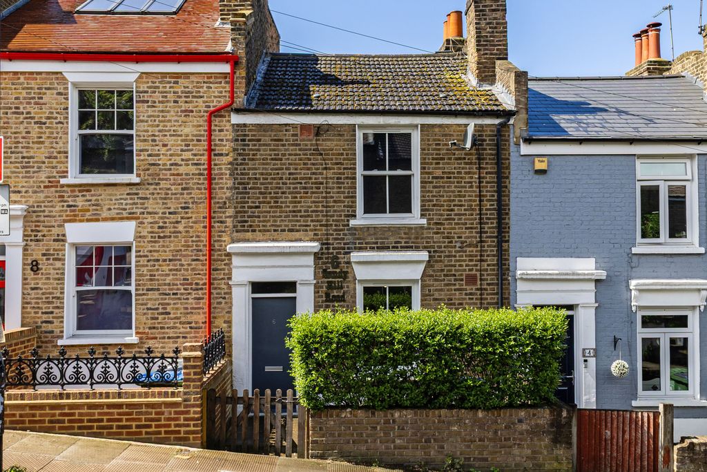 Property photo 1 of 13