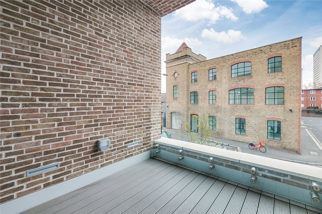 Property photo 3 of 12 Picture No. 05