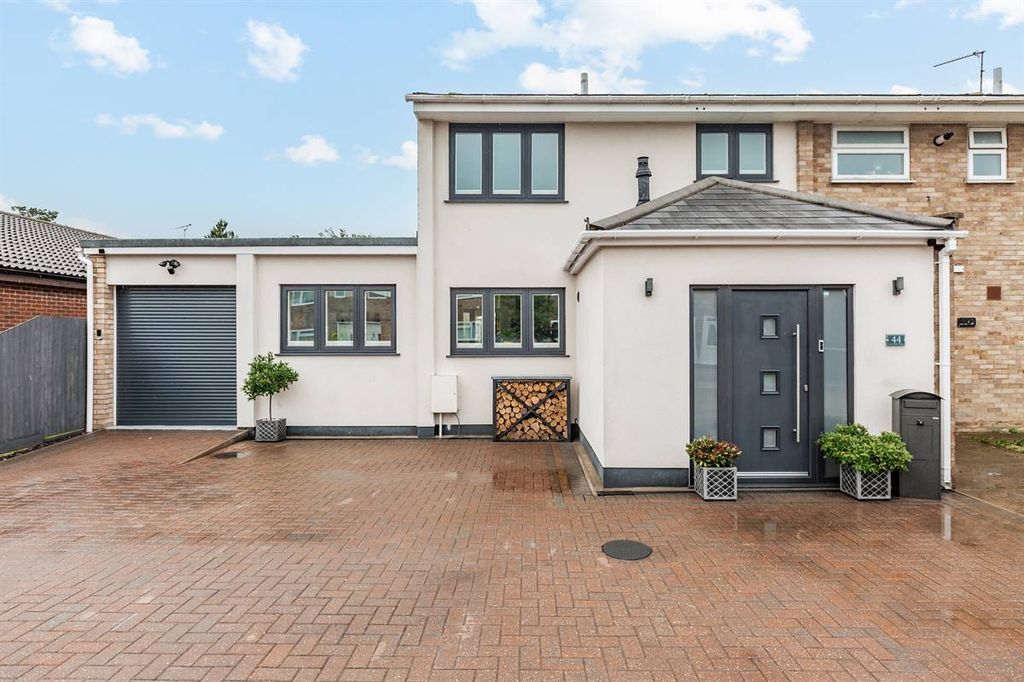 Property photo 1 of 30