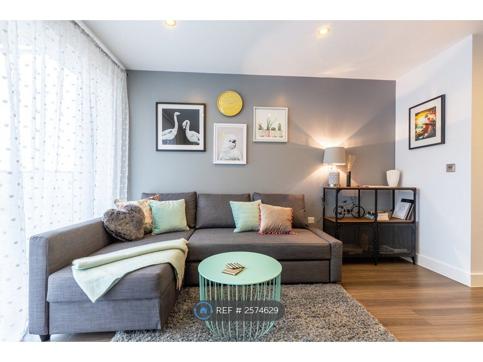 Property photo 1 of 15 Living Room