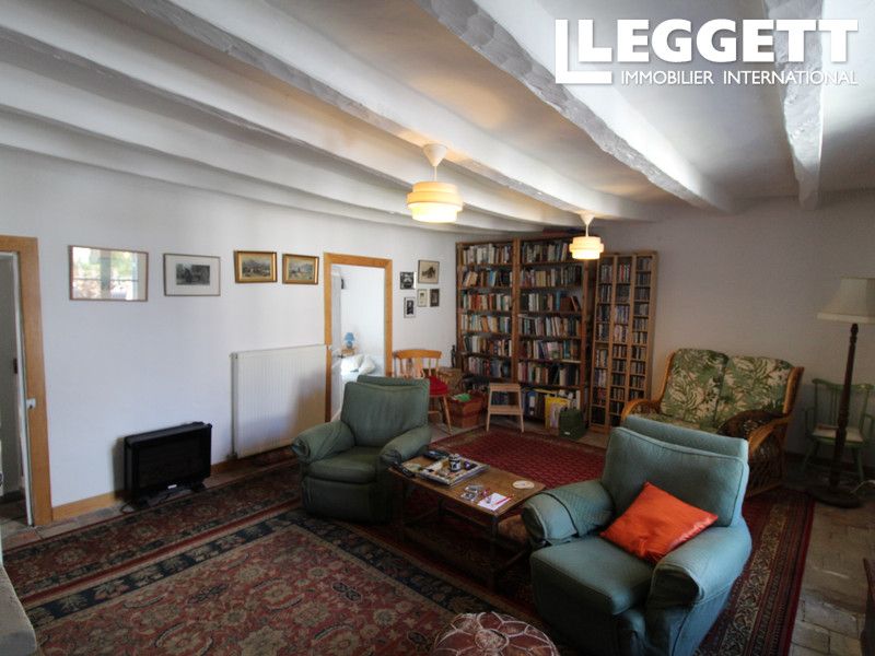 Property photo 3 of 10