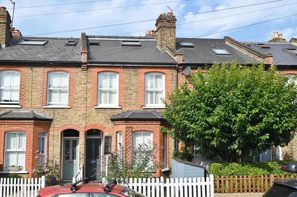 Property photo 1 of 12