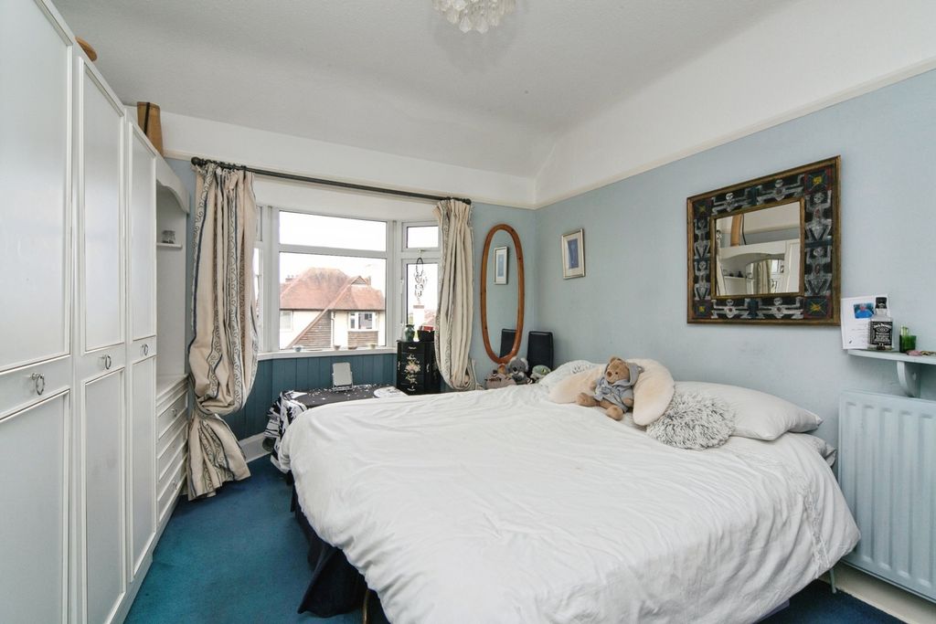 Additional image 8 of 3 bed flat for saleVicarage Avenue, Llandudno, Conwy LL30