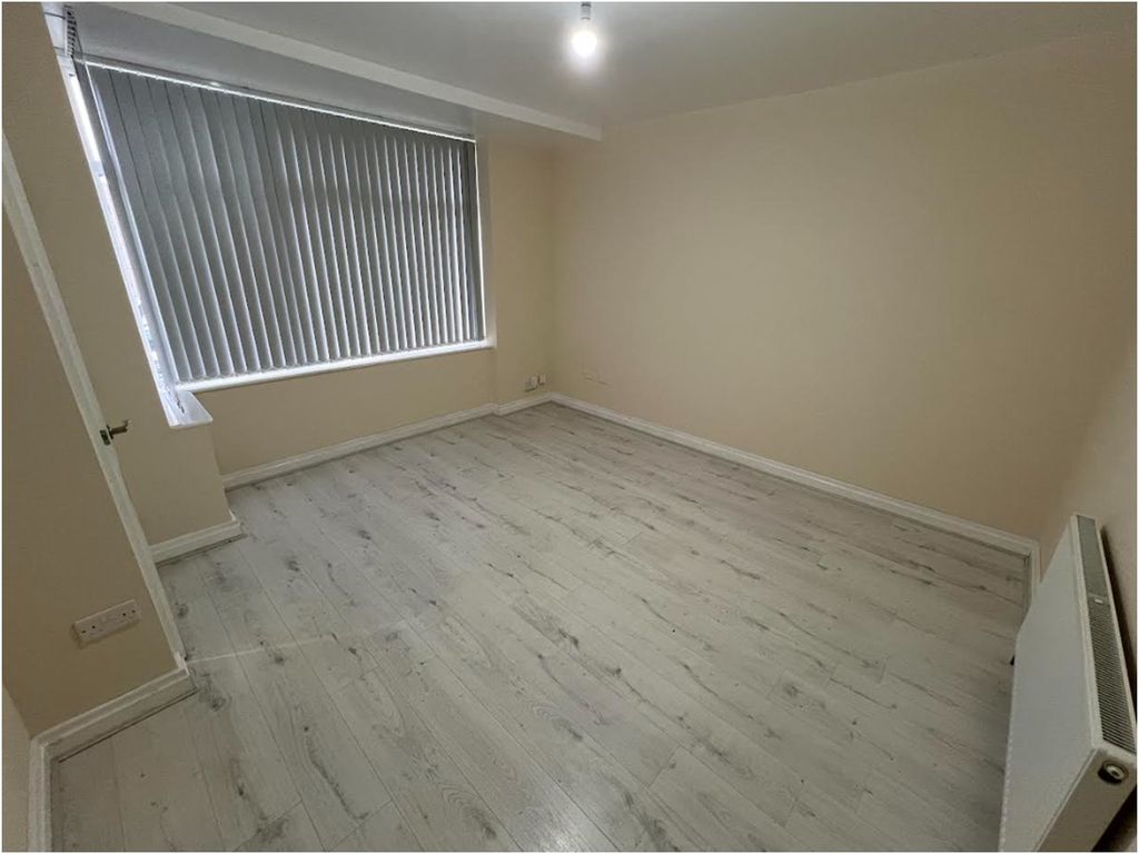 Property photo 2 of 15 Living Room