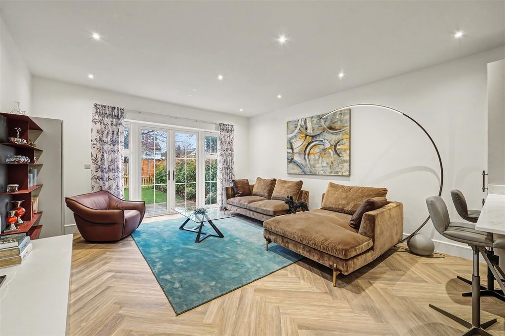 Property photo 3 of 11 3.Jpg