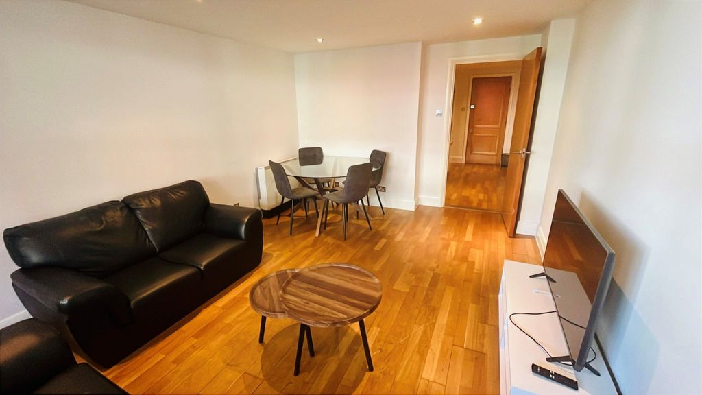 Property photo 2 of 7 Gallery