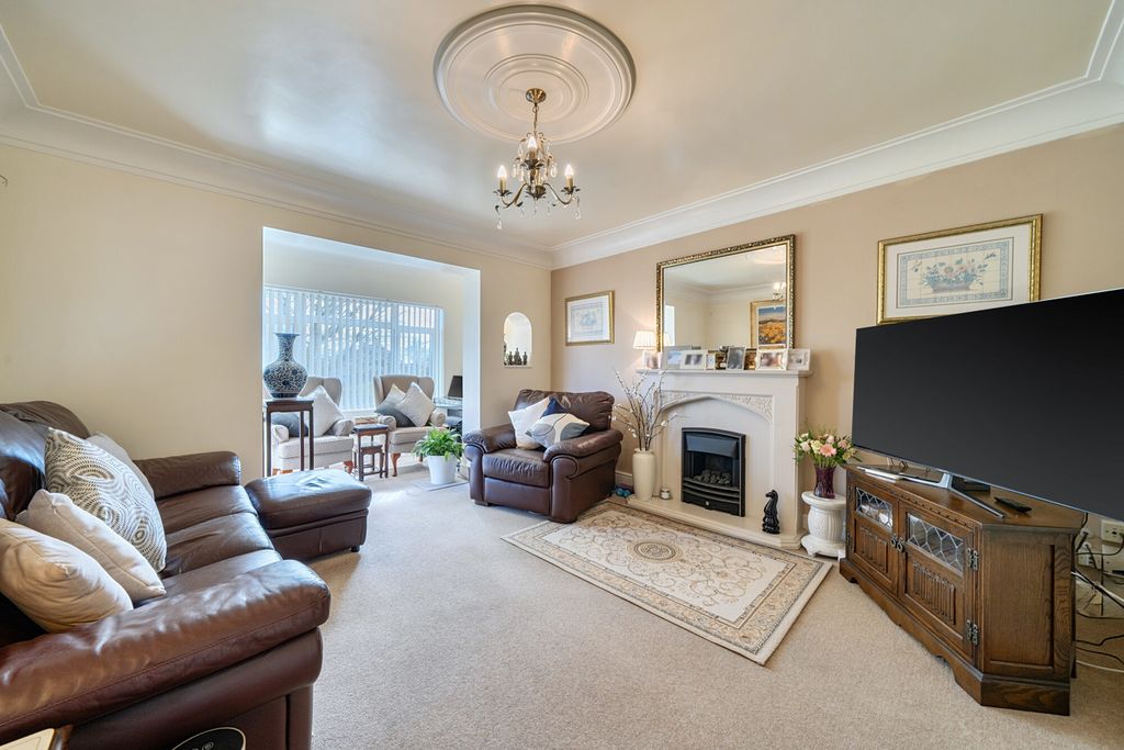 Property photo 3 of 20 1424259-11-69c53F...