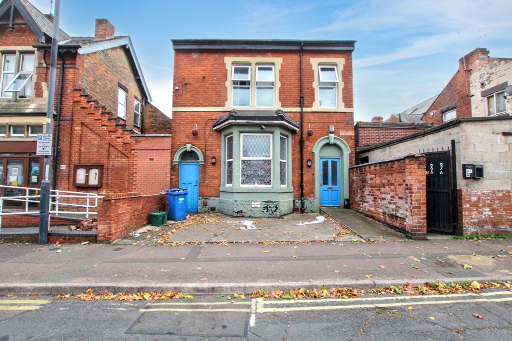 Property photo 1 of 22 17 Charnwood Street, Derby, De1 2Gu
