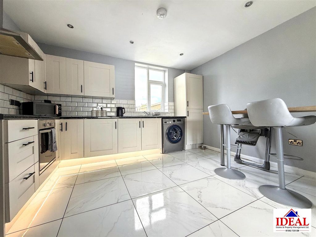 Property photo 3 of 19 Image00016.Jpg