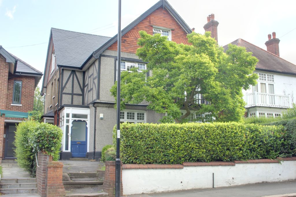 Property photo 1 of 9