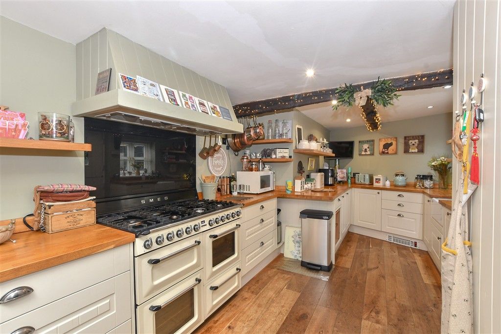 Property photo 2 of 17 Kitchen/Dining Room