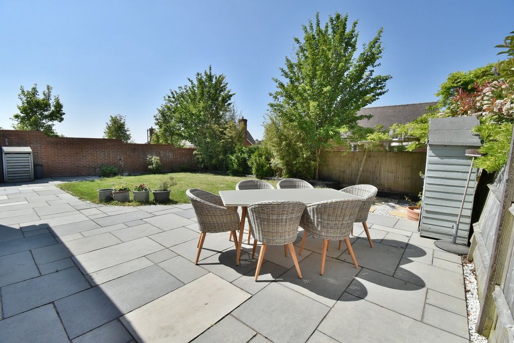 Property photo 3 of 32
