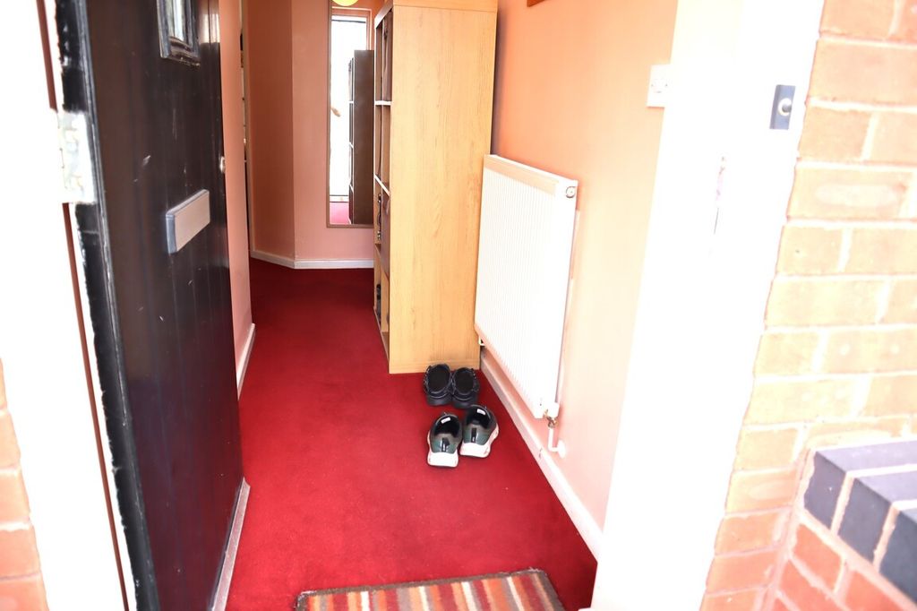 Property photo 3 of 64