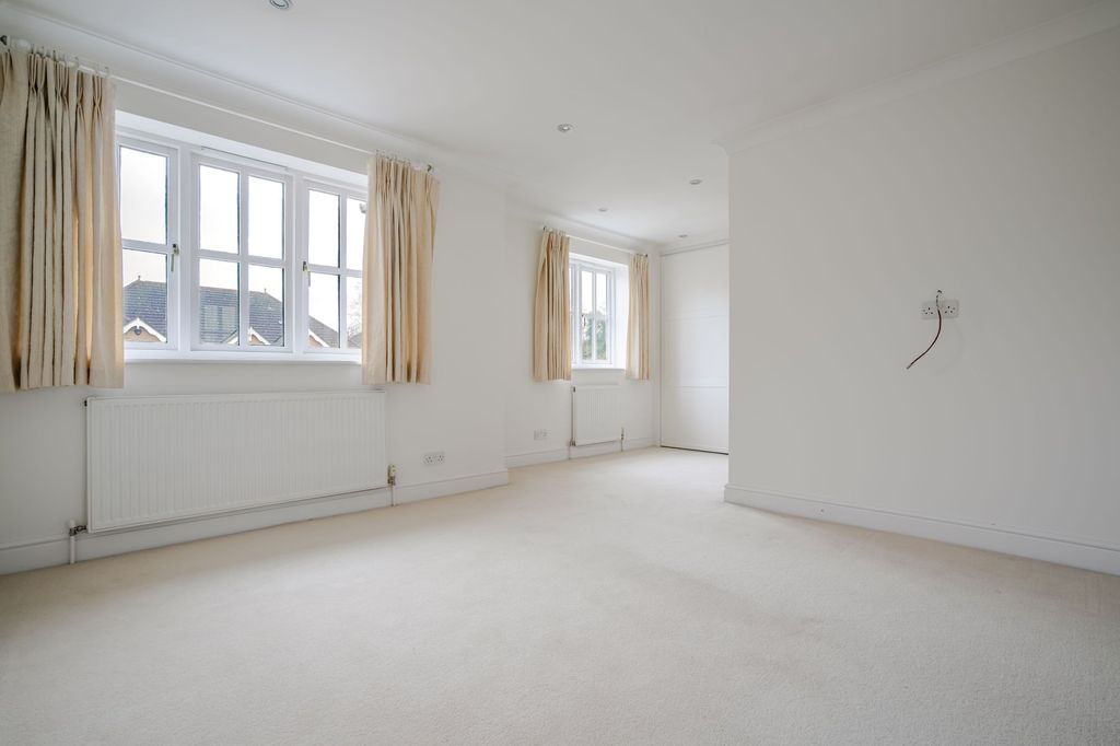 Additional image 11 of 3 bed semi-detached house to rentGuards Court, Sunningdale SL5
