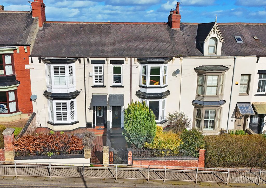 Property photo 1 of 47