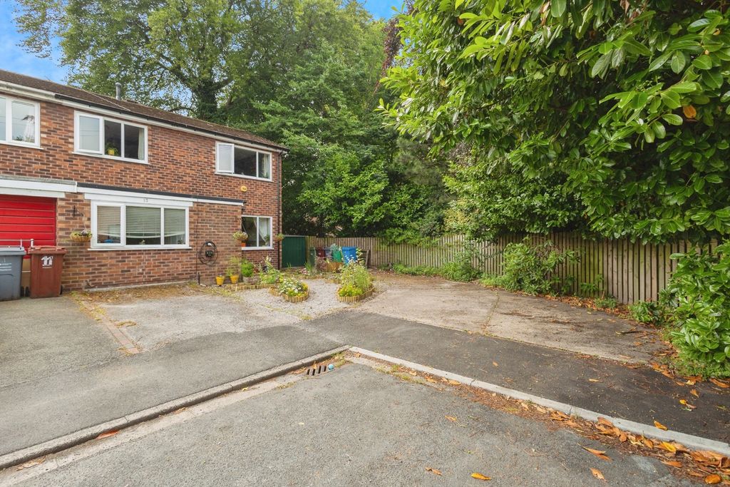 Property photo 1 of 17 Photo