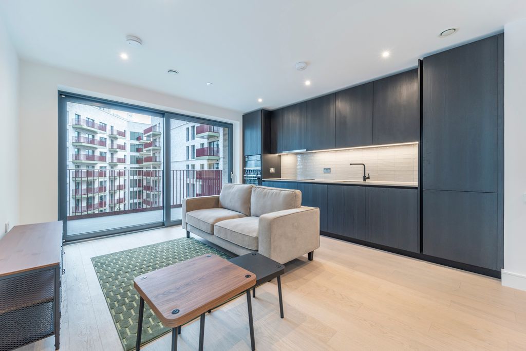 Property photo 3 of 13