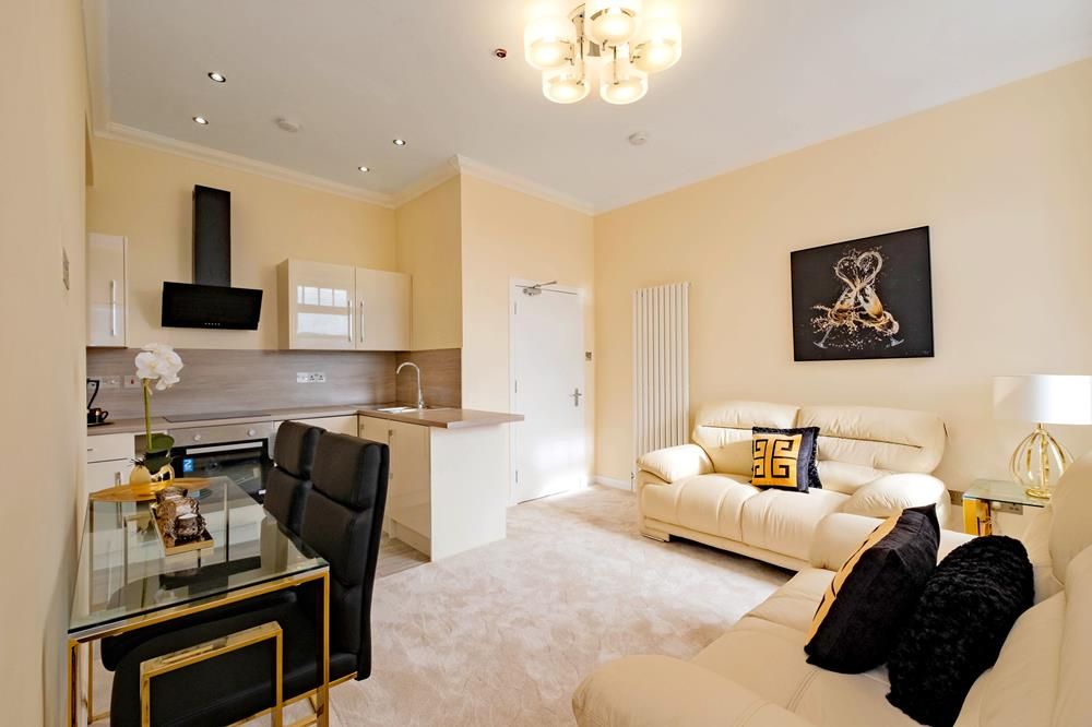 Property photo 2 of 8 Lounge 2A