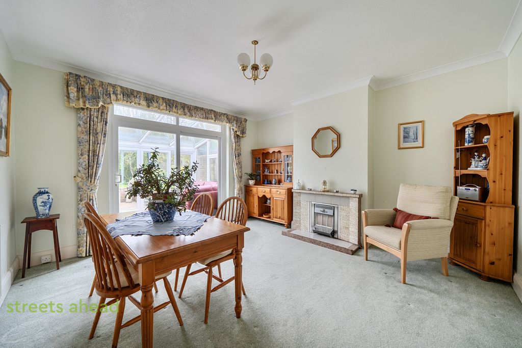 Property photo 3 of 21 Fac7520A-F9A6-4ce...