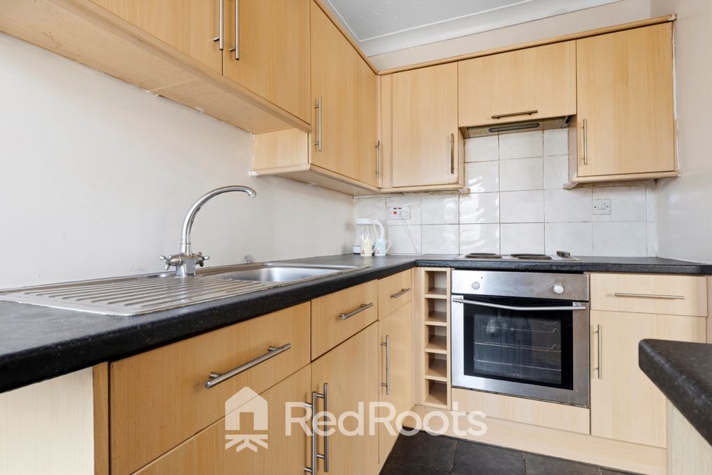 Property photo 3 of 24 4633313