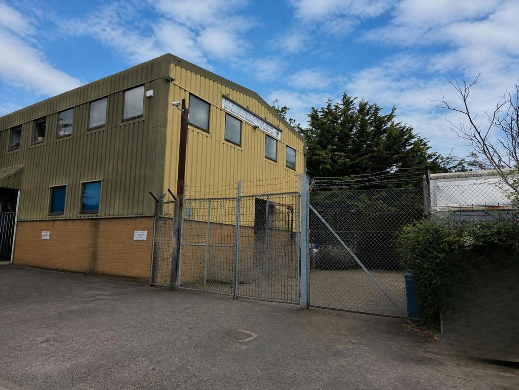 Property photo 2 of 9 10.Jpg