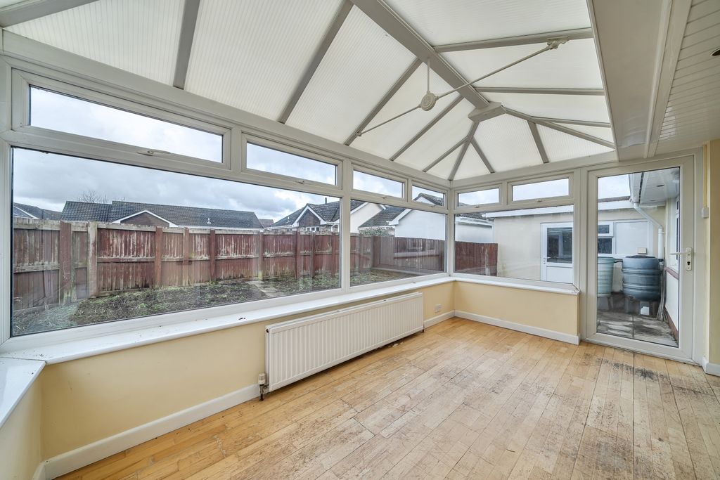 Property photo 3 of 16 1397729-16-6960E40Ab0E98