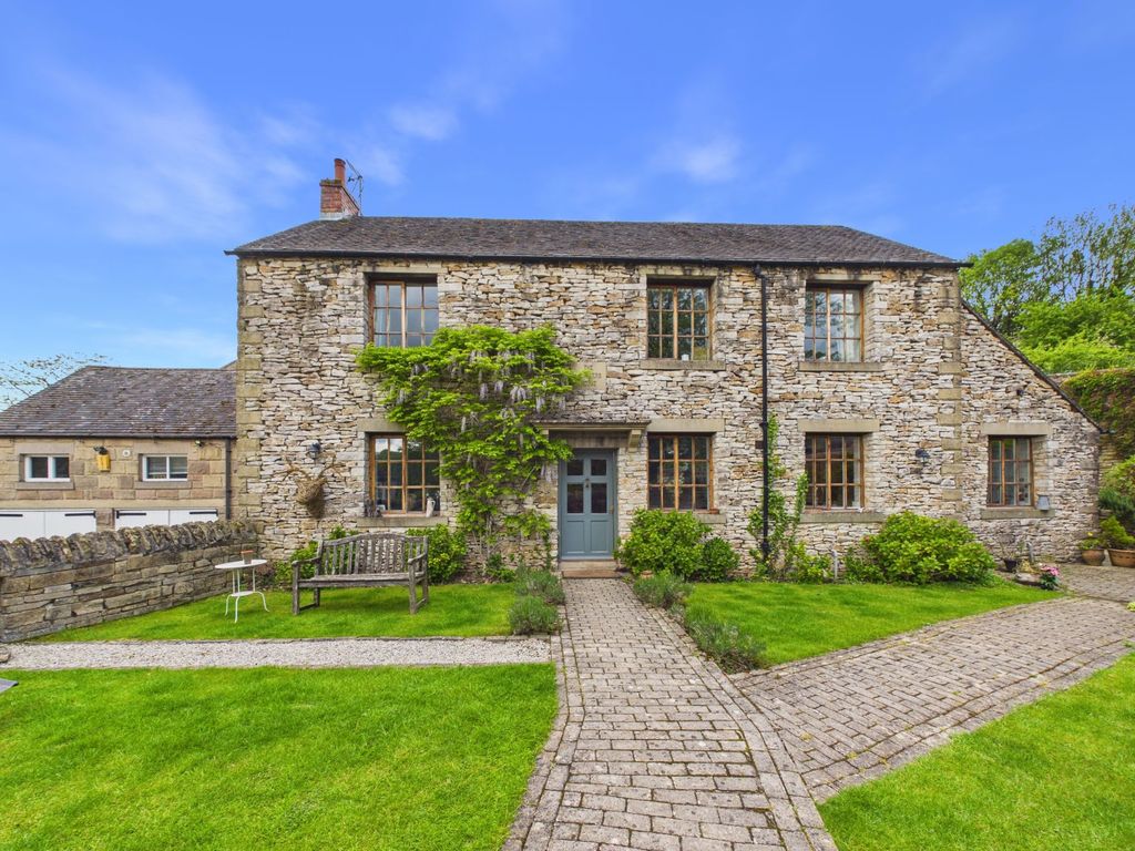 Property photo 1 of 73