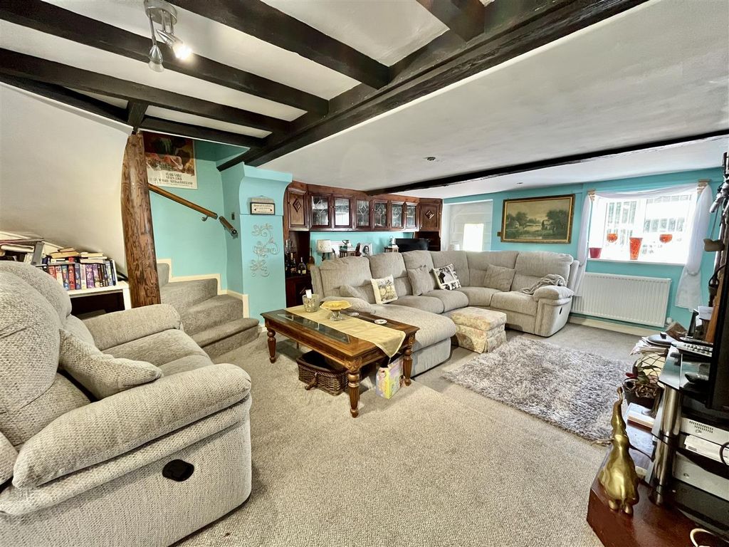 Property photo 2 of 48