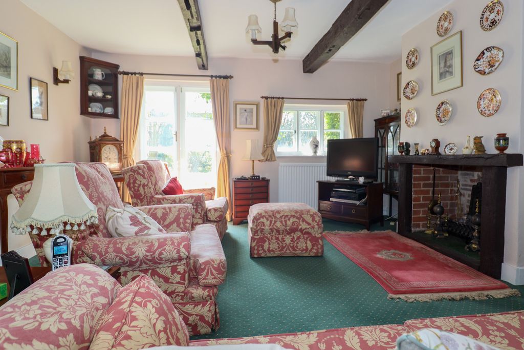 Property photo 2 of 22