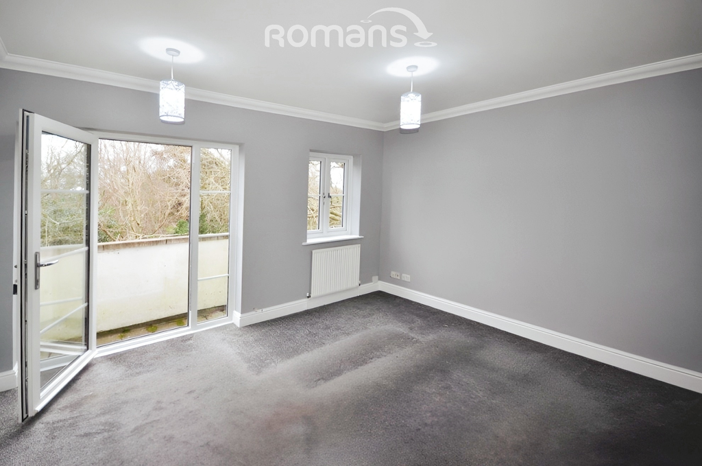 Property photo 2 of 11 Lounge