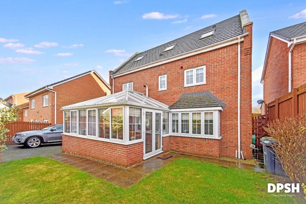 Property photo 3 of 46