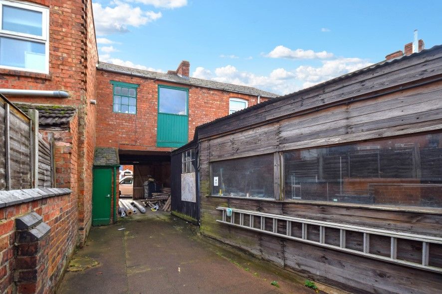 Property photo 3 of 7