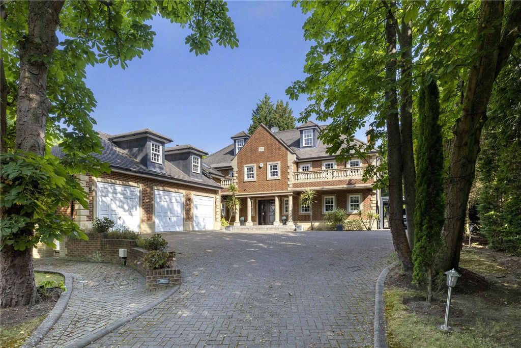 Property photo 1 of 19 Front Exterior