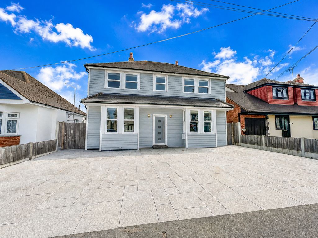 Property photo 1 of 32