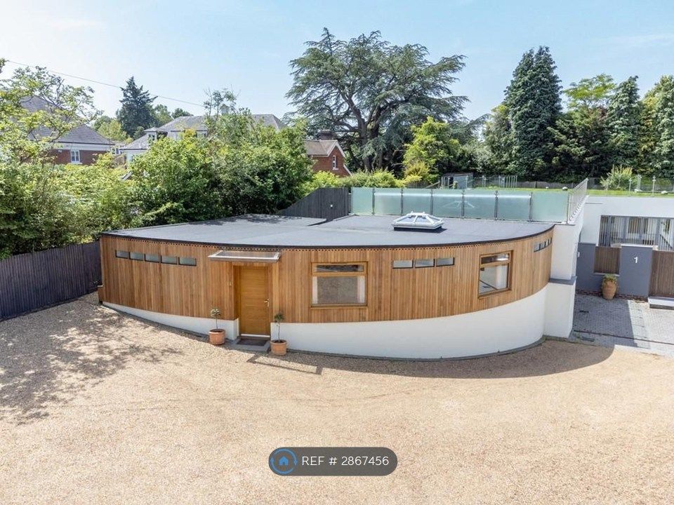 Property photo 1 of 9 External