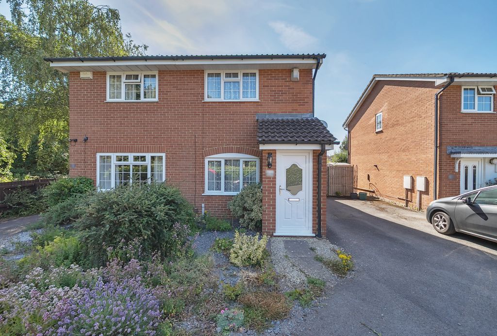 Property photo 1 of 19 1319924-2-686F9cc...