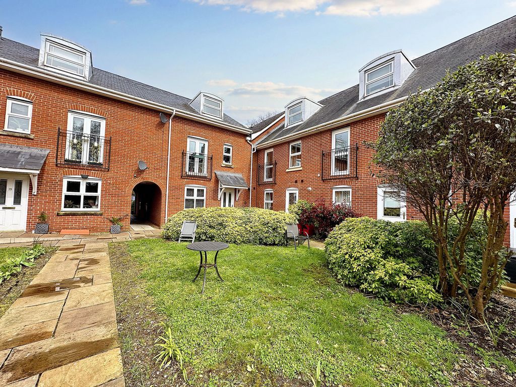 Property photo 2 of 14