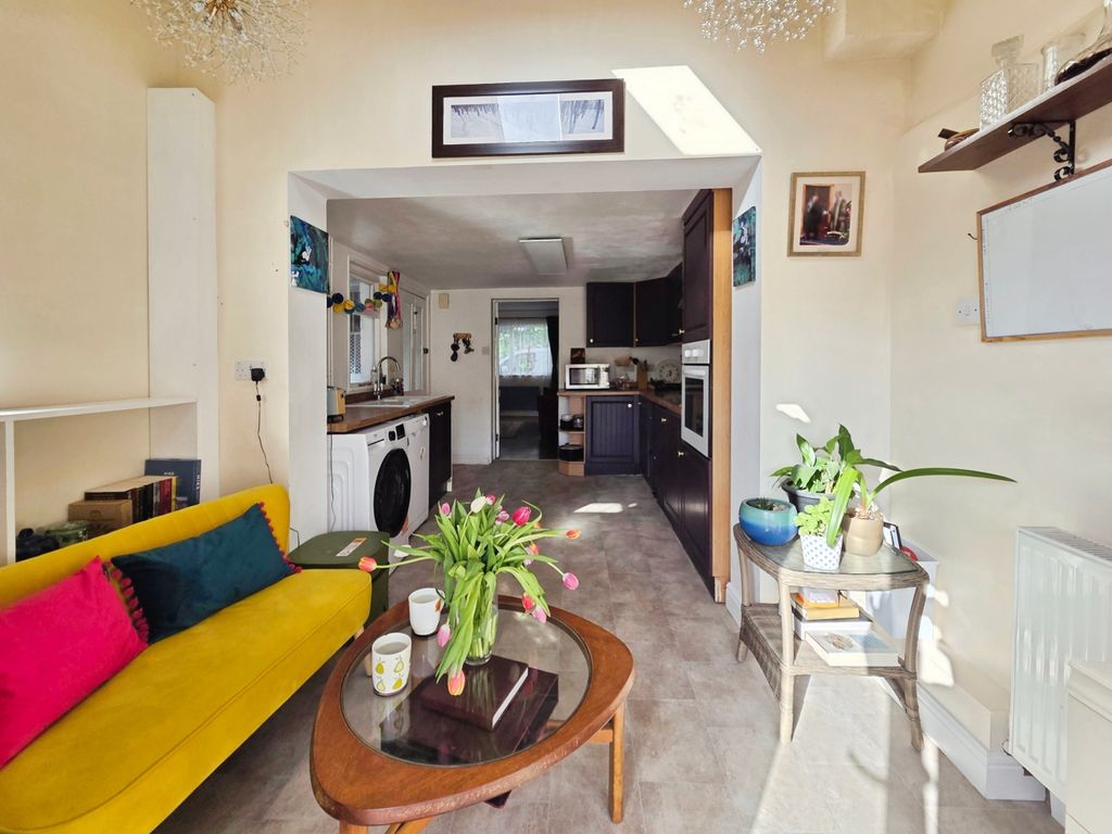Property photo 2 of 14