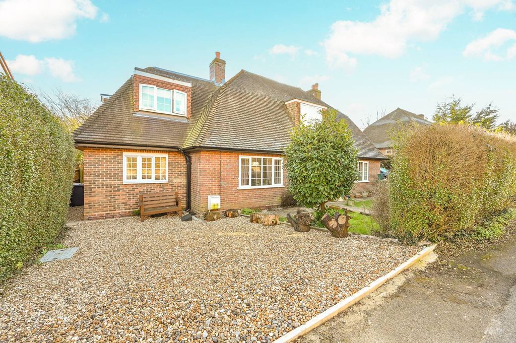 Property photo 2 of 21