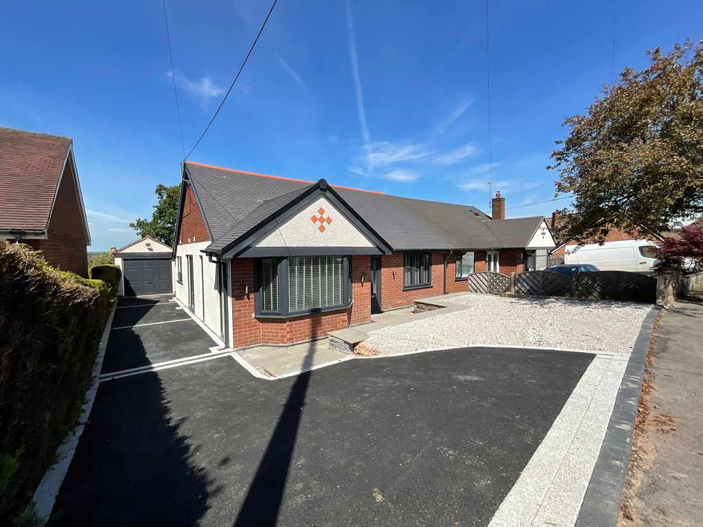 Property photo 1 of 31